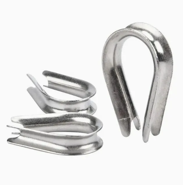 Capel Triangle Heart Ring voor DIN6899